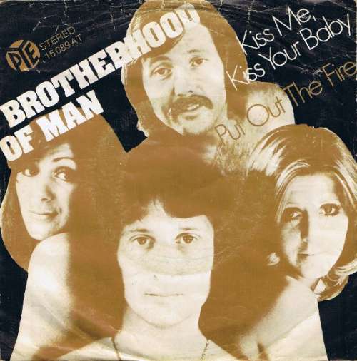 Cover Brotherhood Of Man - Kiss Me, Kiss Your Baby (7, Single) Schallplatten Ankauf