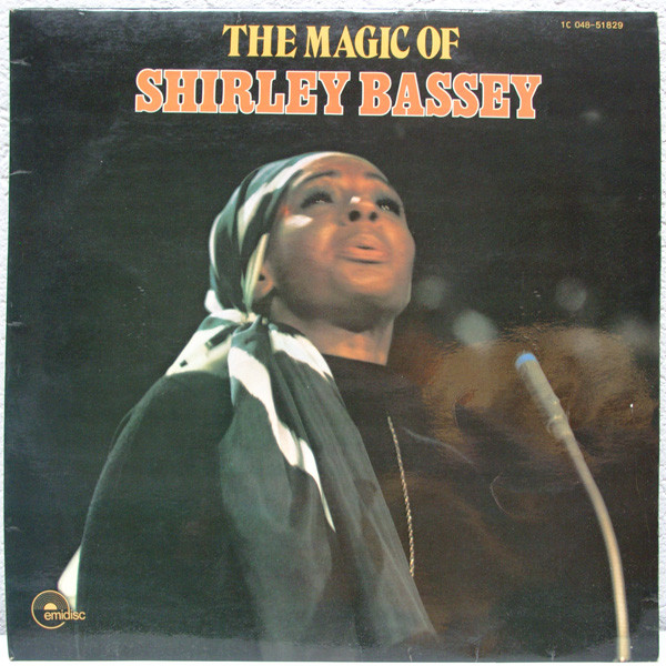 Cover Shirley Bassey - The Magic Of Shirley Bassey (LP, Comp) Schallplatten Ankauf