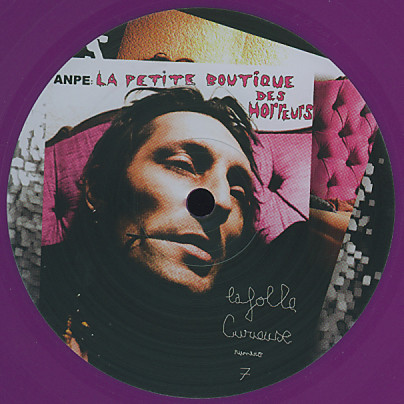 Cover La Folle Curieuse - A.N.P.E. : La Petite Boutique Des Horreurs (12, Ltd, Pur) Schallplatten Ankauf