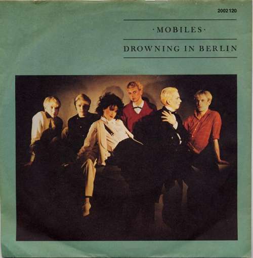 Cover Mobiles - Drowning In Berlin (7, Single) Schallplatten Ankauf