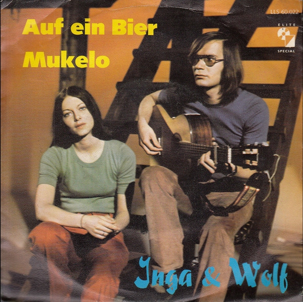 Cover Inga & Wolf - Auf Ein Bier / Mukelo (7, Single) Schallplatten Ankauf