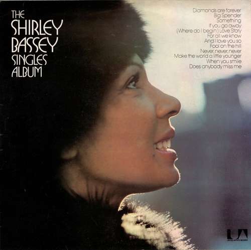 Cover Shirley Bassey - The Shirley Bassey Singles Album (LP, Comp) Schallplatten Ankauf