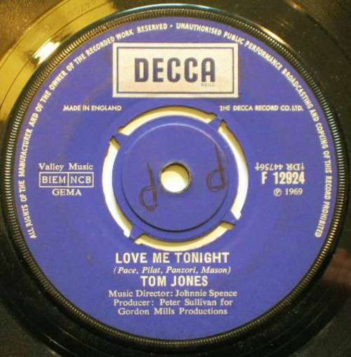 Cover Tom Jones - Love Me Tonight (7, Single) Schallplatten Ankauf