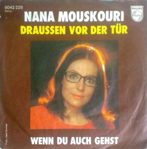 Cover Nana Mouskouri - Draussen Vor Der Tür (7, Single) Schallplatten Ankauf