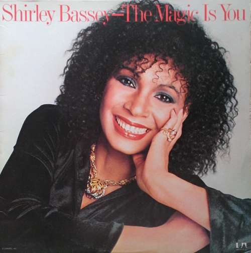Cover Shirley Bassey - The Magic Is You (LP, Album) Schallplatten Ankauf