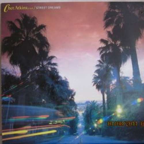 Cover Chet Atkins - Street Dreams (LP, Album) Schallplatten Ankauf