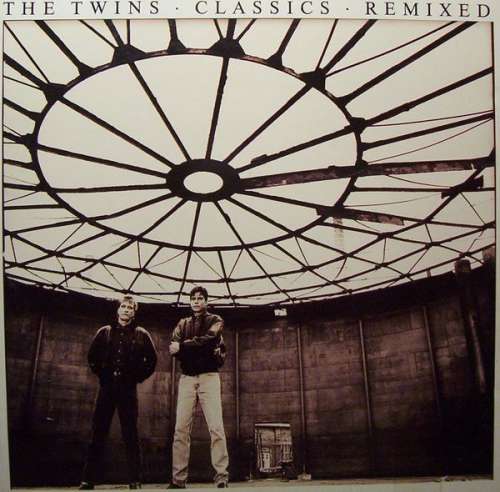 Cover Twins, The - Classics • Remixed (CD, Comp) Schallplatten Ankauf