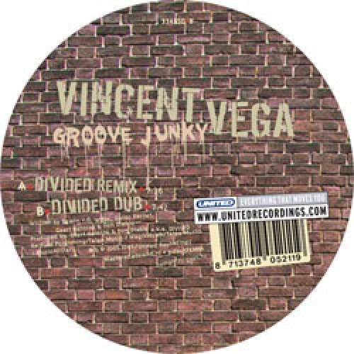 Cover Vincent Vega (5) - Groove Junky (12) Schallplatten Ankauf