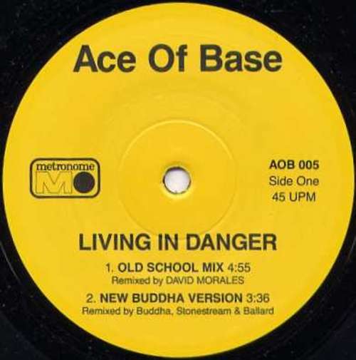 Cover Living In Danger Schallplatten Ankauf