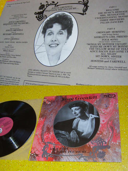 Cover Joyce Grenfell - Requests The Pleasure (LP, Album) Schallplatten Ankauf