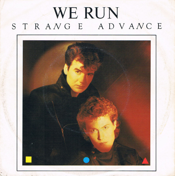 Cover Strange Advance - We Run (7, Single) Schallplatten Ankauf