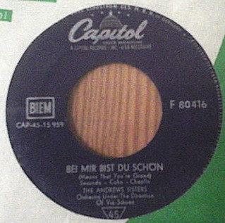 Cover The Andrews Sisters - Bei Mir Bist Du Schön / Rum And Coca Cola (7, Single) Schallplatten Ankauf