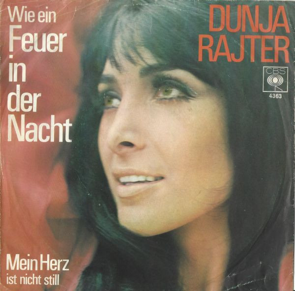 Cover Dunja Rajter - Wie Ein Feuer In Der Nacht (7, Single) Schallplatten Ankauf