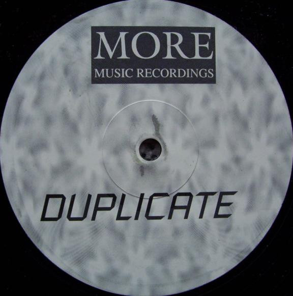 Cover Duplicate - Feel The Bassline Pumpin' (12) Schallplatten Ankauf