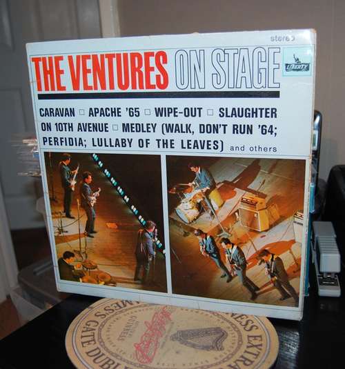 Cover The Ventures - On Stage (LP, Album) Schallplatten Ankauf