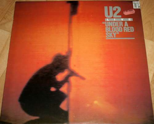 Cover U2 - Under A Blood Red Sky (LP, MiniAlbum, RE) Schallplatten Ankauf